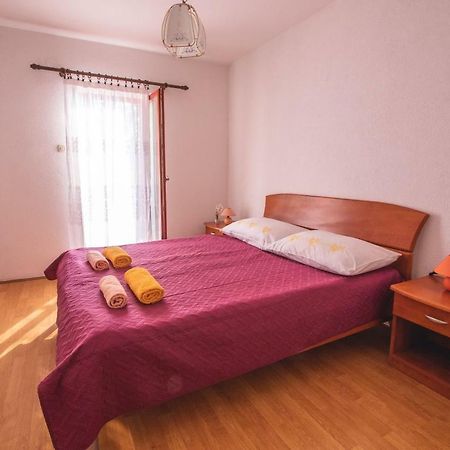 Kristian Apartments 로비니 외부 사진
