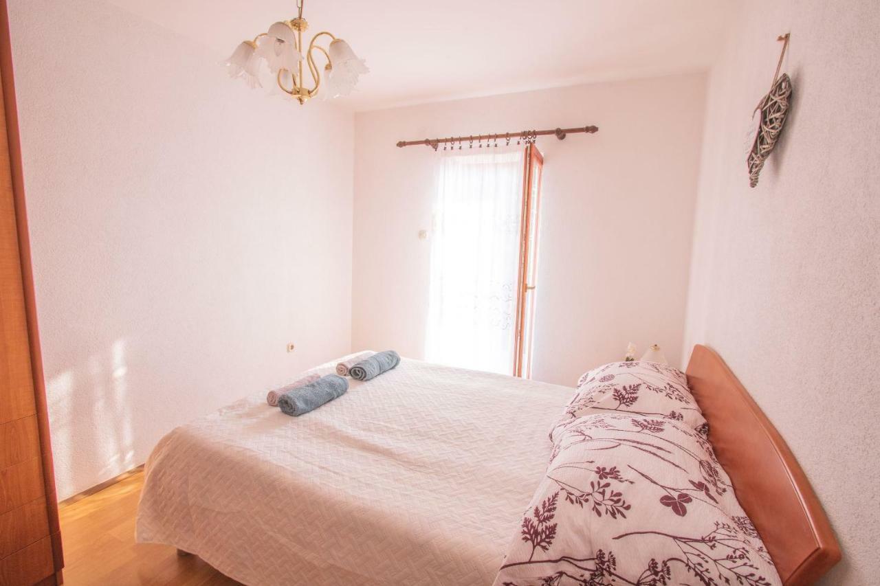 Kristian Apartments 로비니 외부 사진